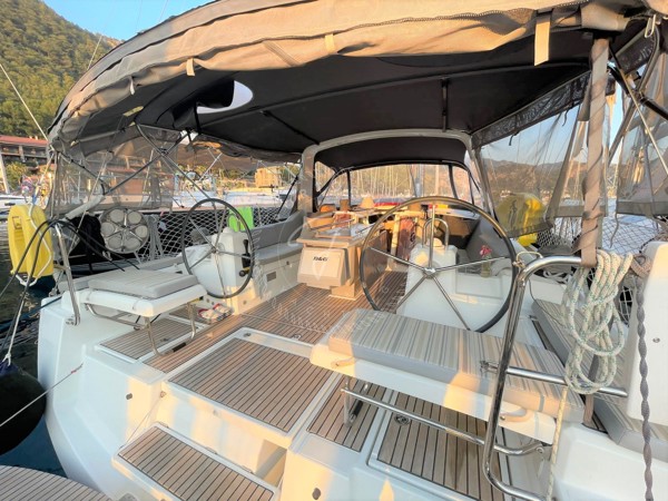 2017 BENETEAU OCEANIS 41.1