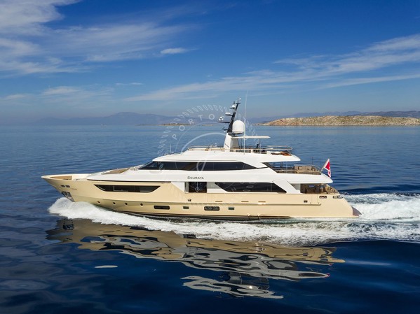 2012 SANLORENZO 38M