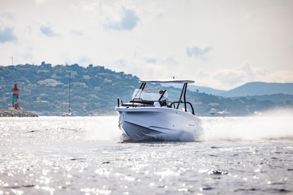 2023 AXOPAR 25 CROSS TOP