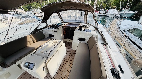 2013 JEANNEAU SUN ODYSSEY 469