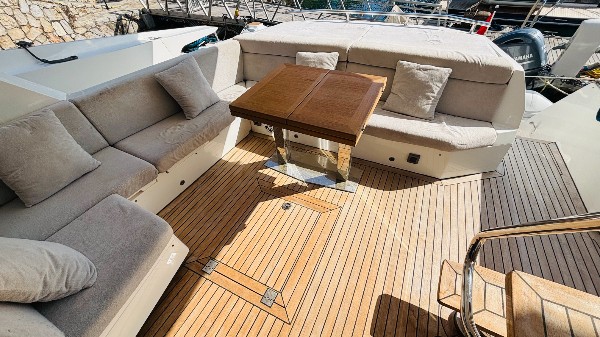 2017 NUMARINE 62 FLY