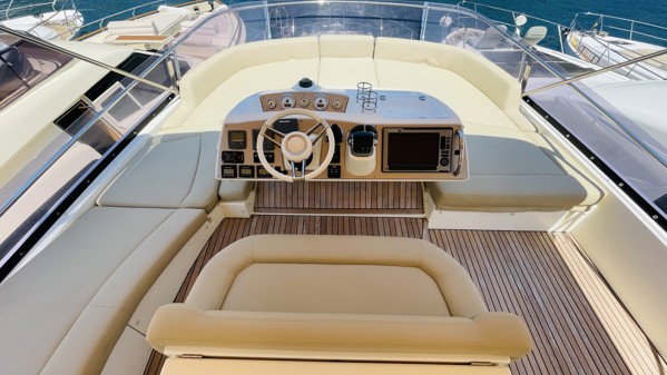 2011 PRESTIGE 60 FLY