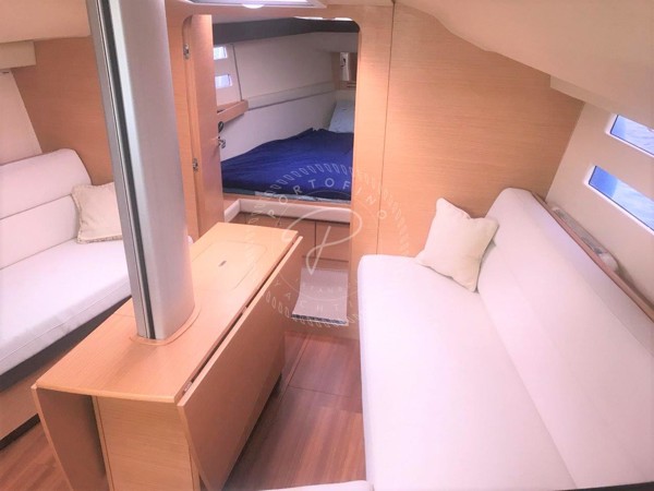 2012 AZUREE 40 VOYAGE