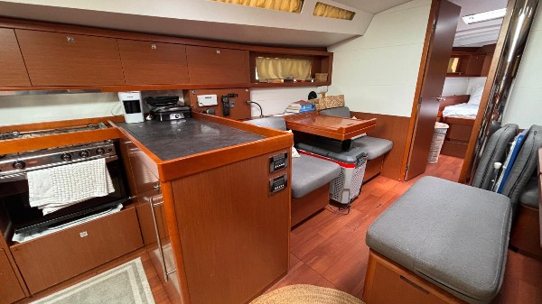 2014 BENETEAU OCEANIS 48