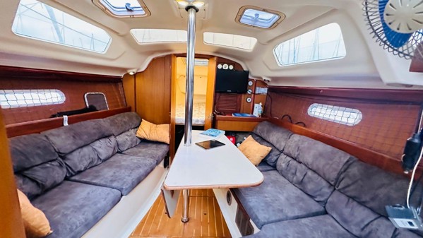 1998 HUNTER 310