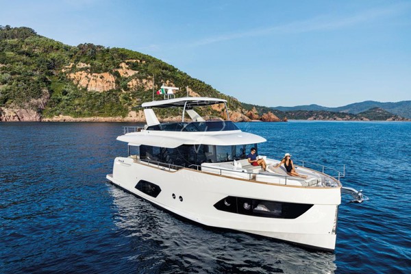 2018 ABSOLUTE NAVETTA 58
