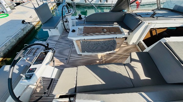 2022 BENETEAU OCEANIS 46.1