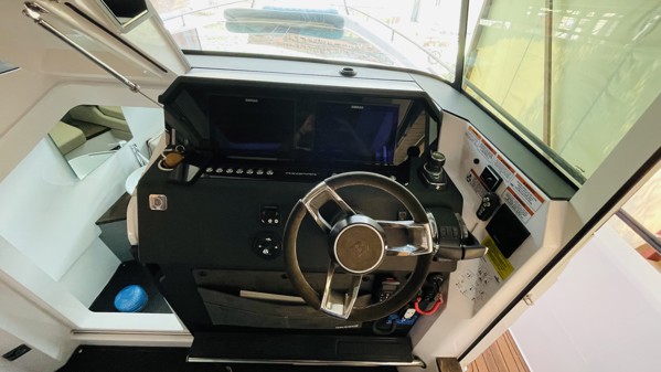 2021 AXOPAR 37 XC CROSS CABIN BRABUS LINE