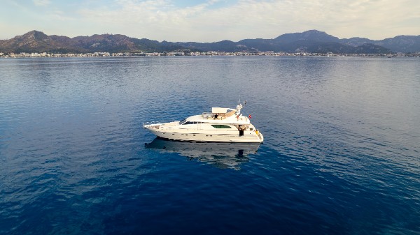 1999/2010 FERRETTI YACHTS 72