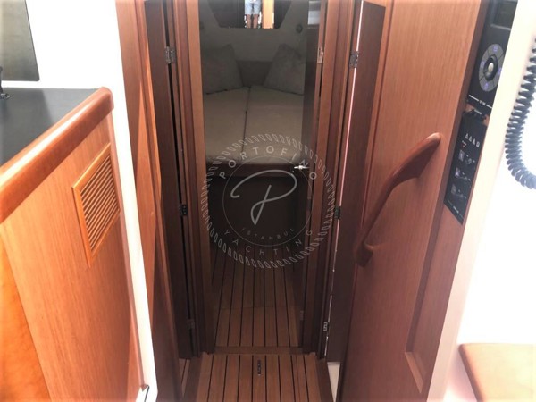 2010 BENETEAU SWIFT TRAWLER 34
