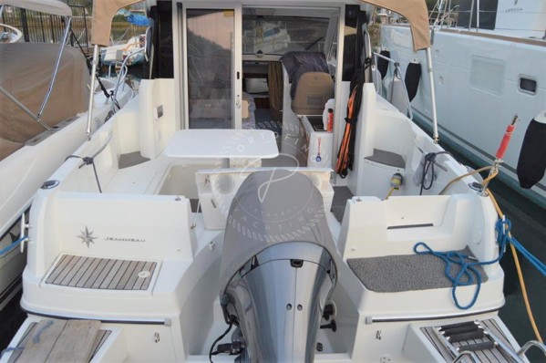 2015 JEANNEAU MERRY FISHER 755