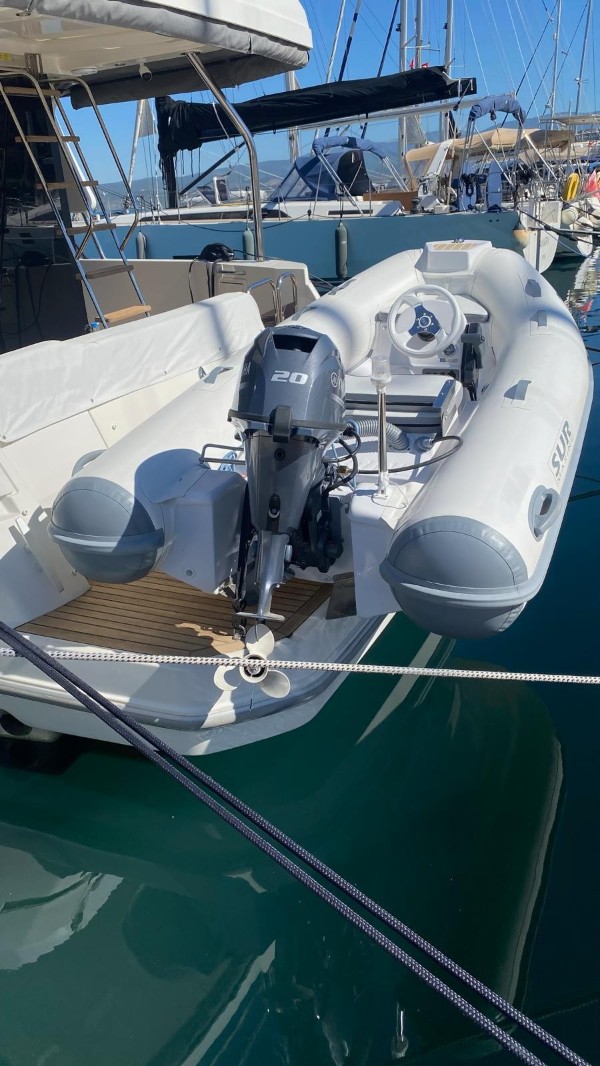 2021 BENETEAU SWIFT TRAWLER 41- DOCKMATE 