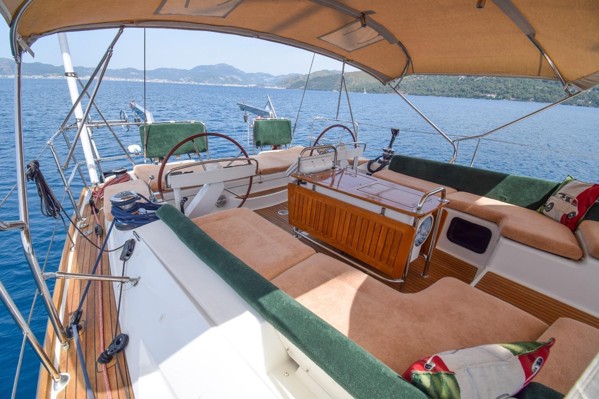 2013 JEANNEAU 57