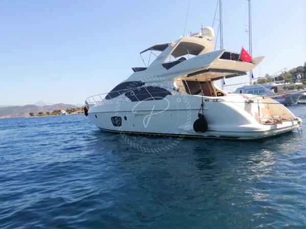 2010 AZIMUT 55 FLY