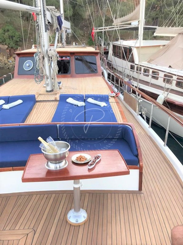 1994 CUSTOM KETCH 24M