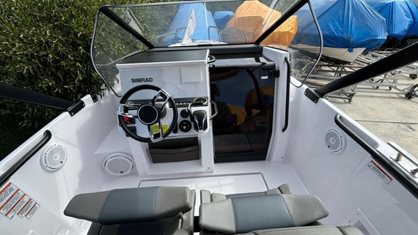 2023 AXOPAR 25 CROSS TOP