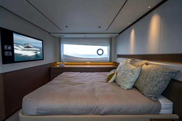 2023 PRINCESS F65