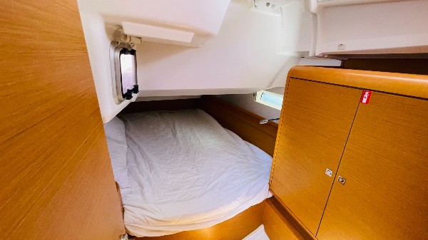 2013 JEANNEAU SUN ODYSSEY 409