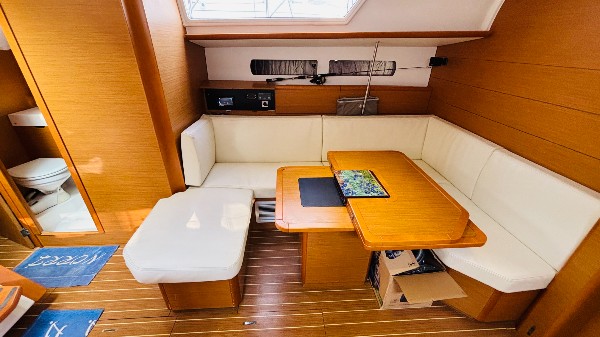 2013 JEANNEAU SUN ODYSSEY 469