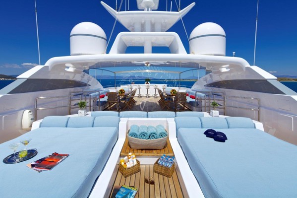 2006/2013 MONDOMARINE CUSTOM 49M