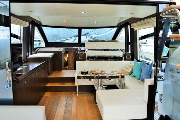 2014 ABSOLUTE 53 FLY