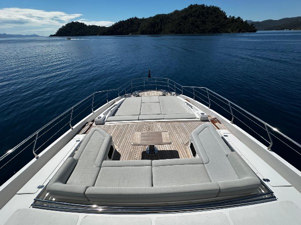 2022 AZIMUT GRANDE 27