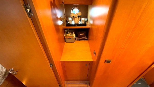 2009 TAKA YACHTS LOBSTER 18M