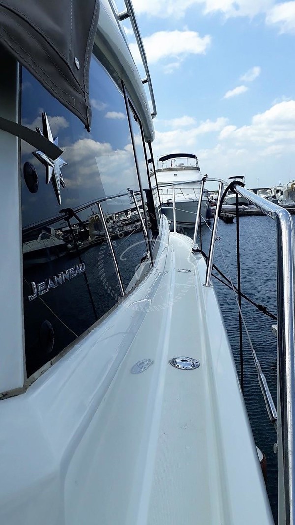2015 JEANNEAU NC 9