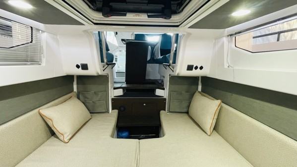 2021 AXOPAR 37 XC CROSS CABIN BRABUS LINE