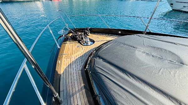 2004 SUNSEEKER PREDATOR 82