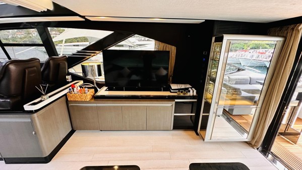 2019 AZIMUT S7