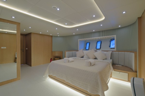 2025 LUXURY GULET 42 M
