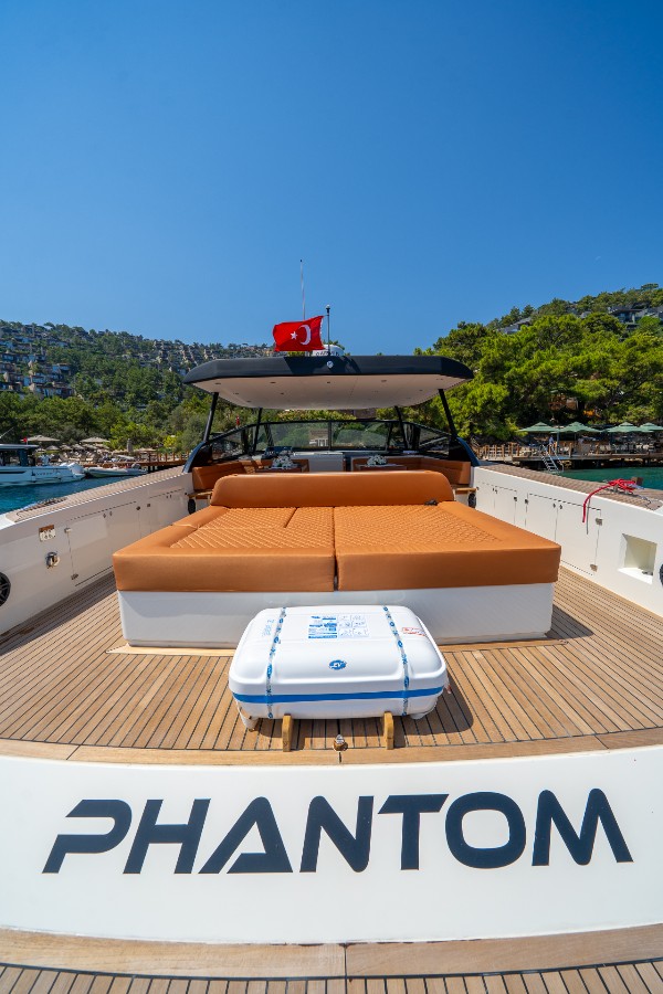 2025 MOTOR YACHT 18.5 M