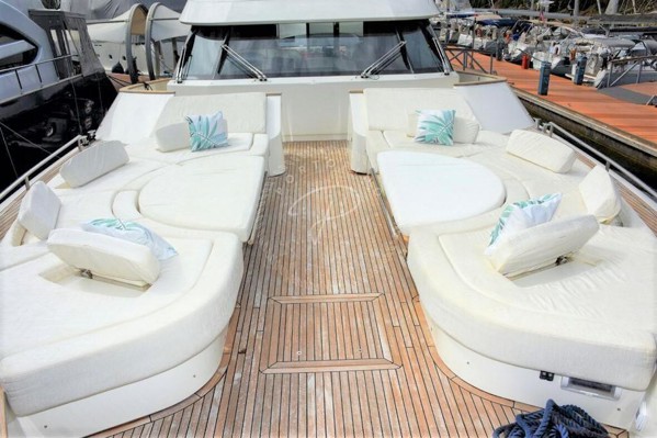 2013 MONTE CARLO YACHT 76