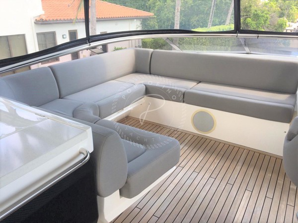 2016 SUNSEEKER 86 YACHT
