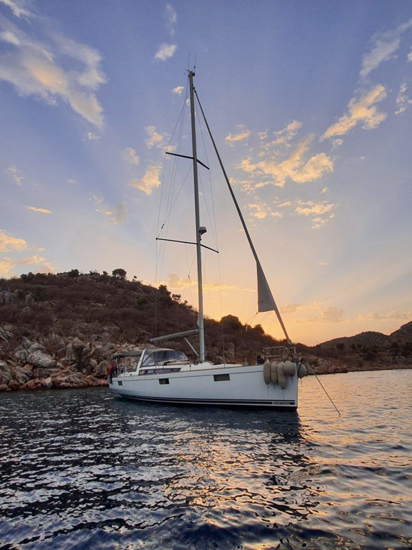 2012 BENETEAU OCEANIS 48