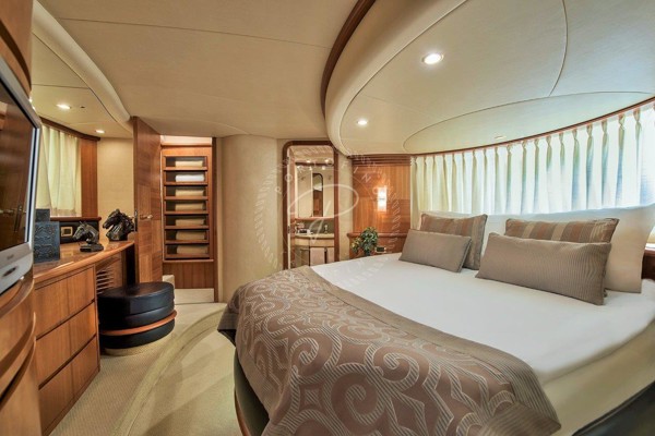 2005 AZIMUT 62