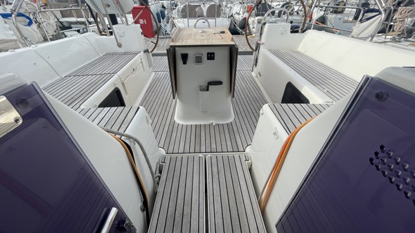 2015 DUFOUR 500