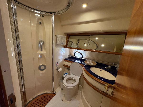 2007 AZIMUT 55 E
