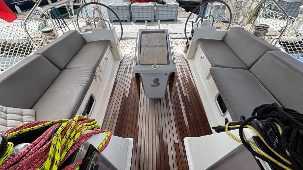 2014 BENETEAU OCEANIS 48