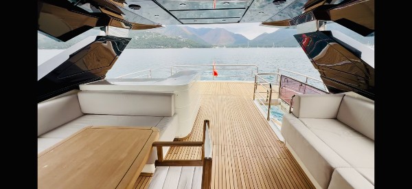 2020 MONTE CARLO YACHTS MCY 80