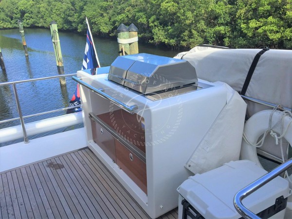 2016 AZIMUT 66 FLY