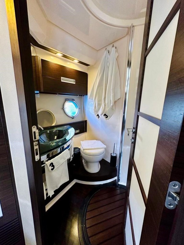 2012 AZIMUT 62S