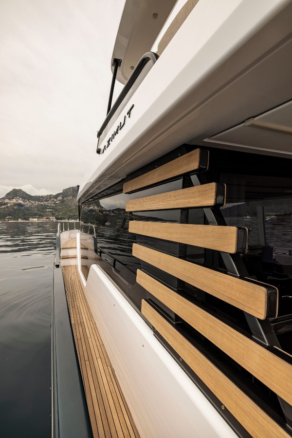 2026 AZIMUT MAGELLANO 60