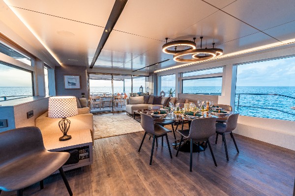 2023 MOTOR YACHT 26M