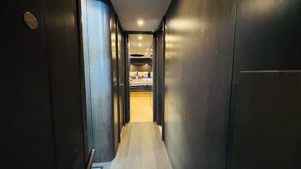 2004 SUNSEEKER PREDATOR 82