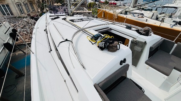 2023 JEANNEAU SUN ODYSSEY 440