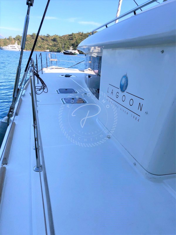 2011 LAGOON 450