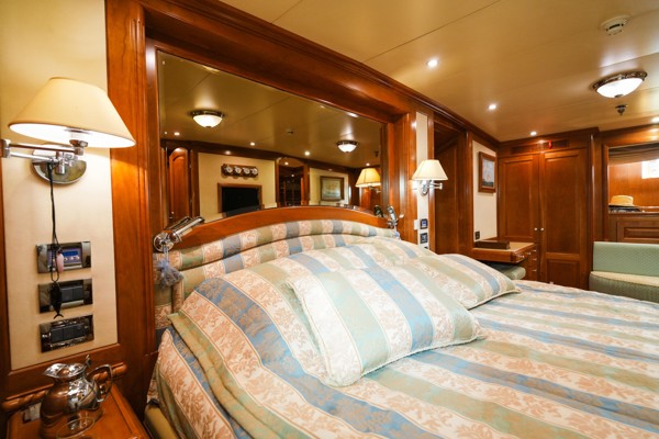 2001/2022 ROYAL DENSHIP 110 SLOOP 
