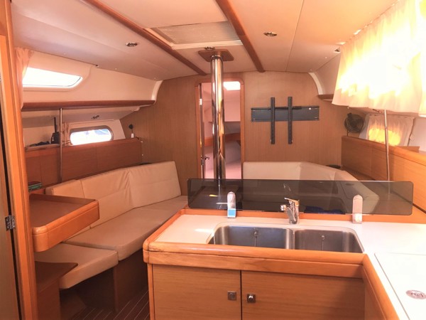 2010 JEANNEAU SUN ODYSSEY 36 I 